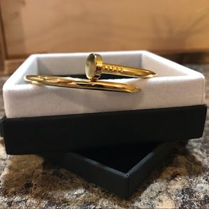 Shiny Gold Nail Bracelet